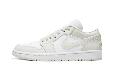 Jordan 1 Low Spruce Aura (W)