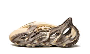 Yeezy Foam RNNR MX Cream Clay