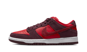 Nike SB Dunk Low Cherry