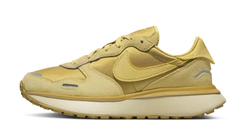 Nike Phoenix Waffle ‘University Gold’ (W)