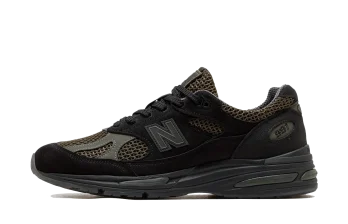 New Balance 991v2 MiUK Stone Island Black