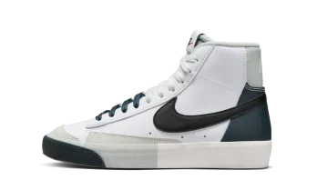 Nike Blazer Mid ’77 SE ‘Split White Spruce’ (GS)